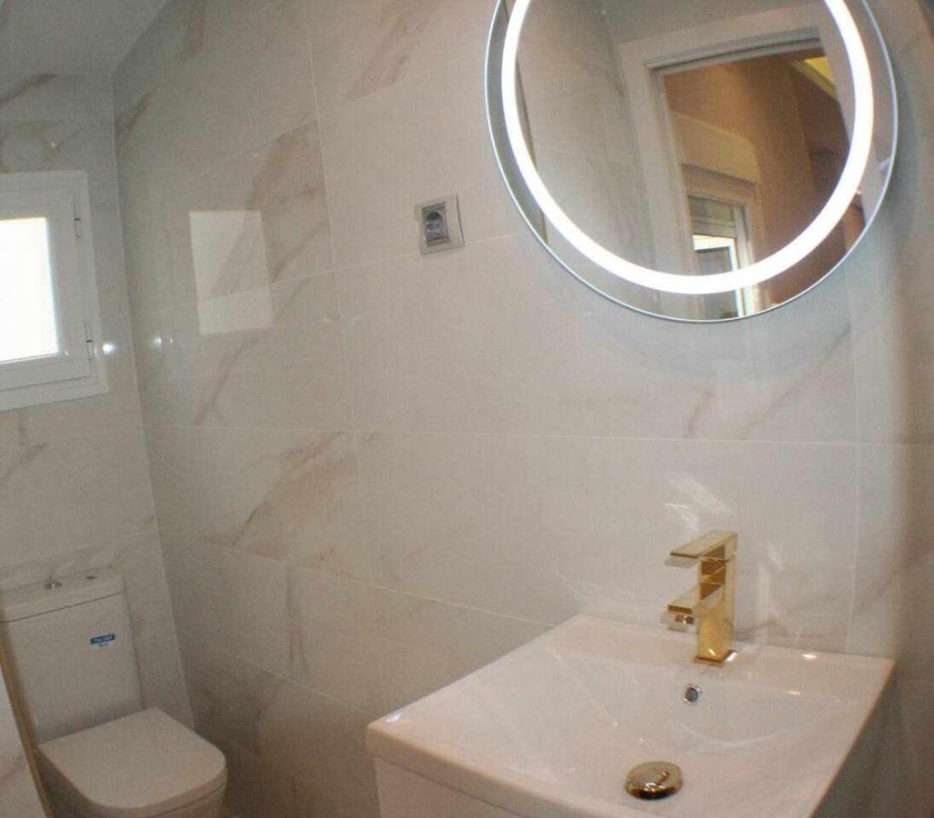 Apartamento Con Terraza Centrico Moderno Nuevo Madrid Luaran gambar