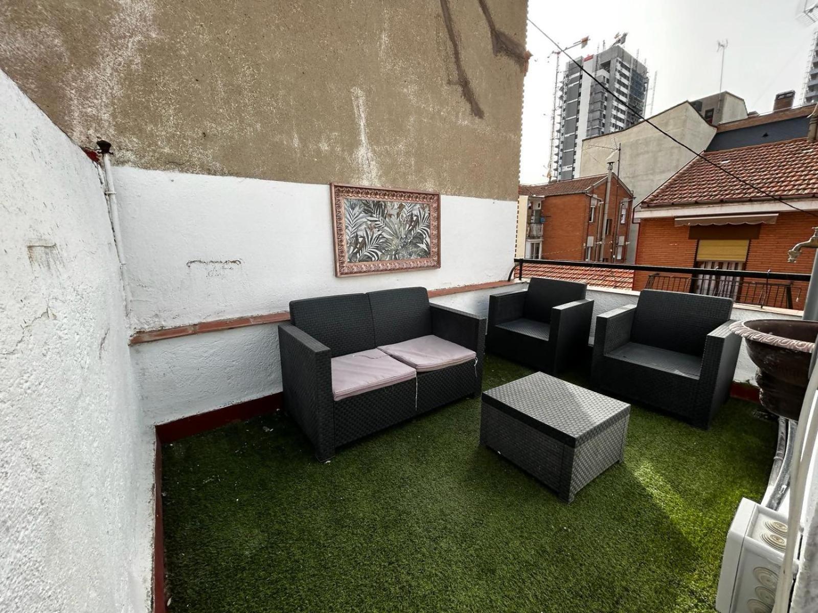 Apartamento Con Terraza Centrico Moderno Nuevo Madrid Luaran gambar